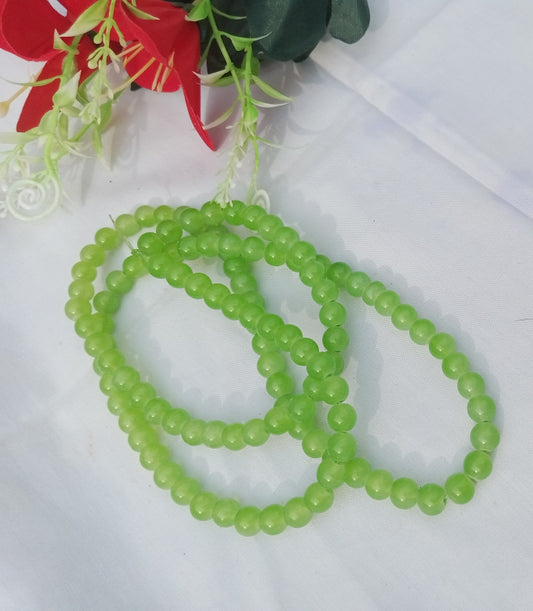 8 mm LIGHT GREEN GLASS BEADS STRING