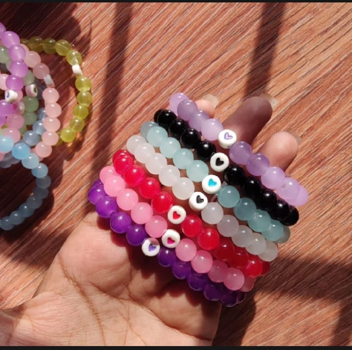 Heart beads bracelets, available in all colors